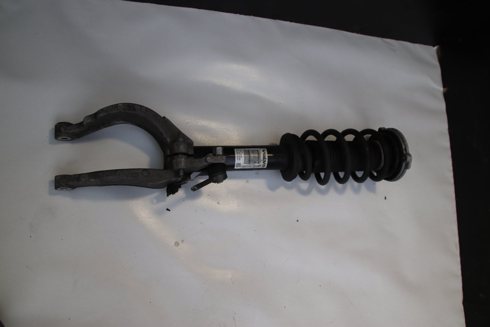Complete right front strut
