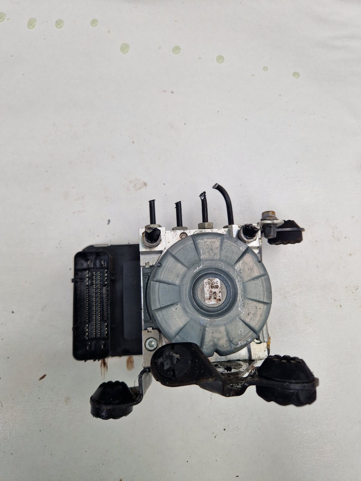 ABS-pomp met remregelmodule 3