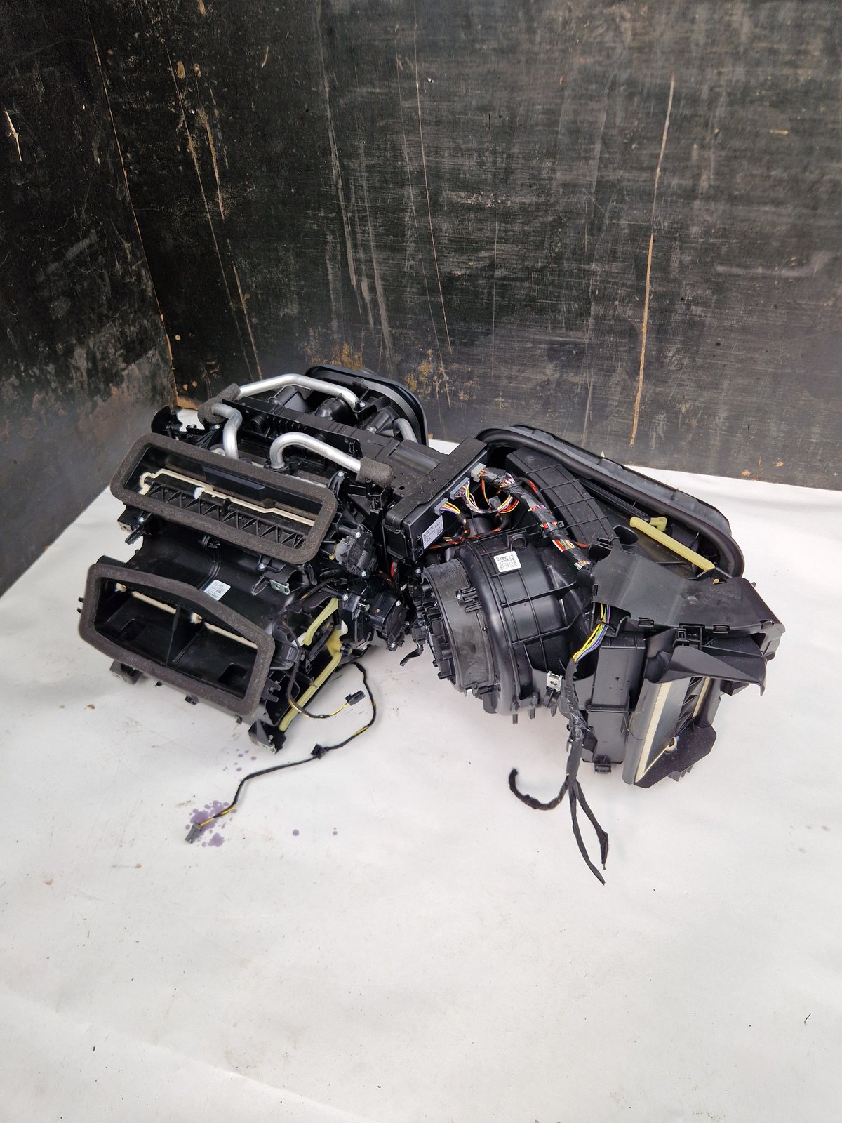 Complete climate unit with heater housing 2