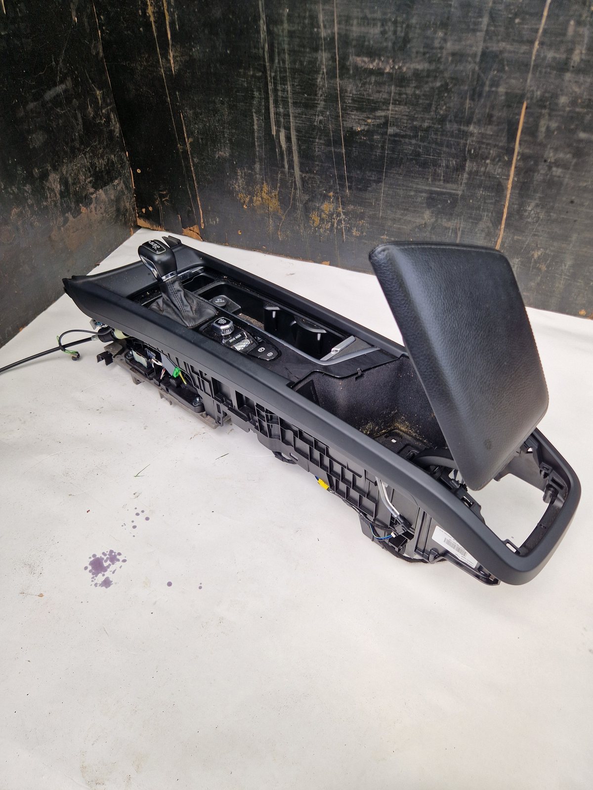 Complete centre console with switches