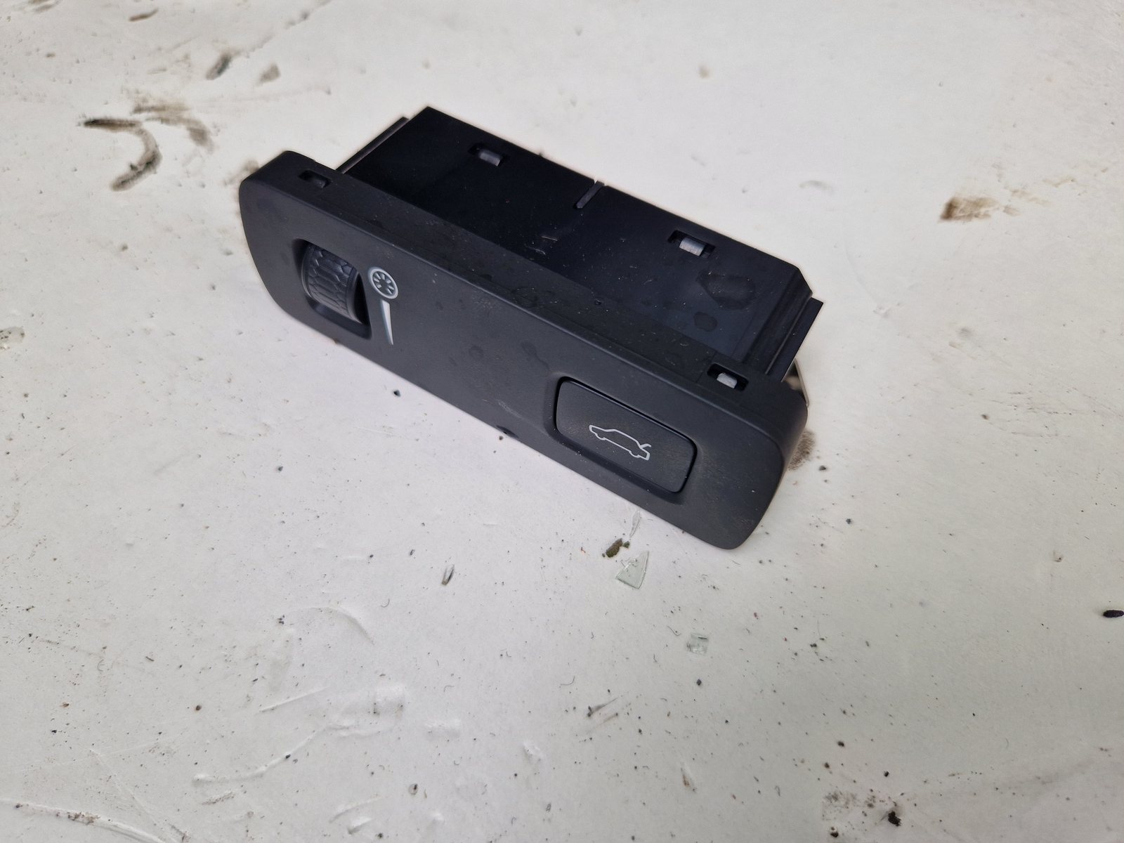 Light dimmer and tailgate switch